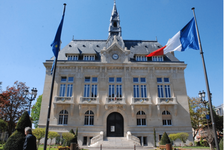 Notre belle mairie du Raincy ! 